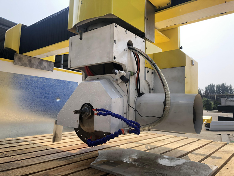 The Third Picture of 5 Axis CNC Stone Cutting Bridge Saw for Countertop with Granite, Marble, Quartz