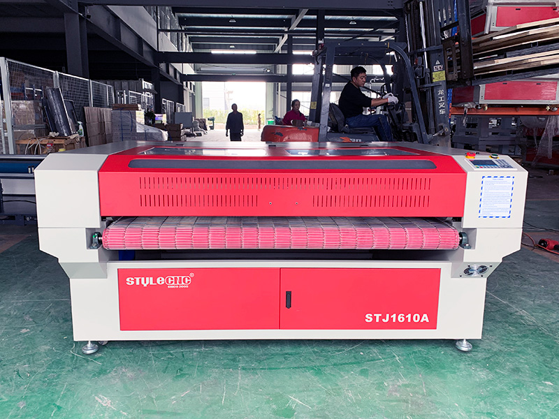 CNC Laser Fabric Cutter for Home Use with Automatic Feeder CNC Laser Fabric Cutter for Home Use with Automatic Feeder