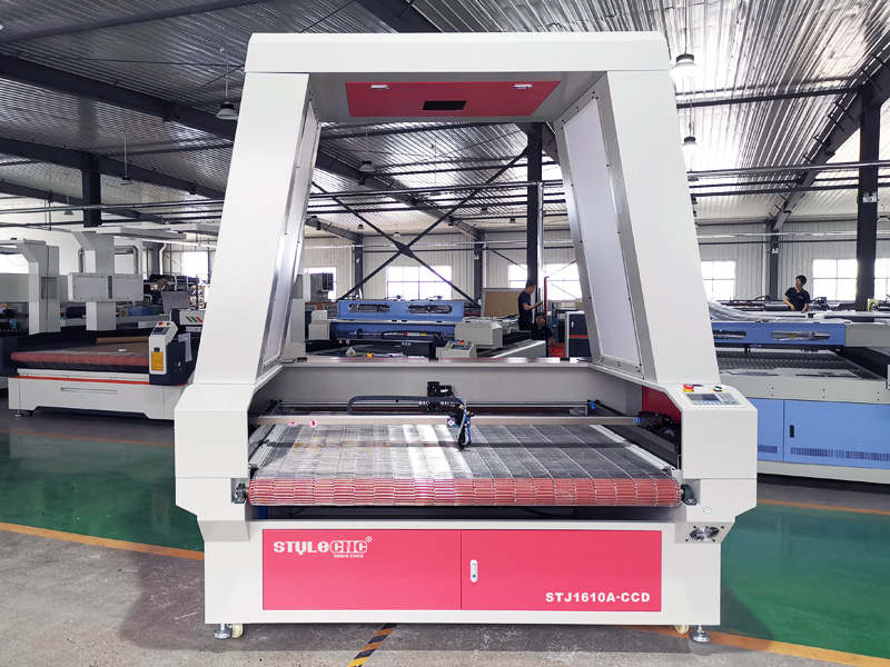 Fabric Laser Cutter for Sublimation Printing Sportswear