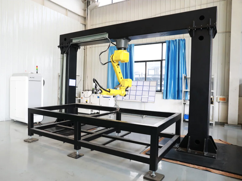 ST-18R 3D Fiber Laser Metal Cutting Robot ST-18R 3D Fiber Laser Metal Cutting Robot