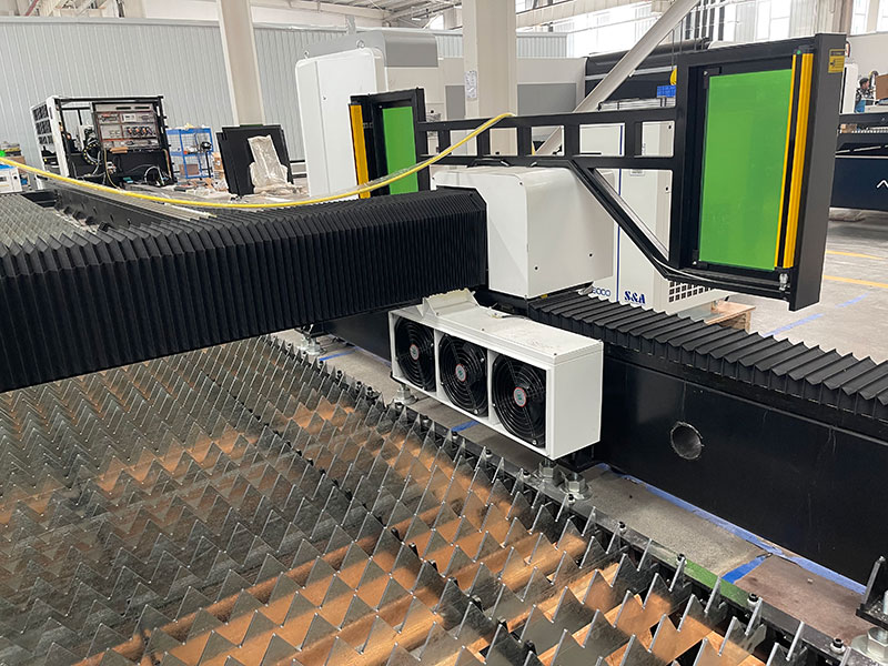 Powerful smoke exhaust system Powerful smoke exhaust system