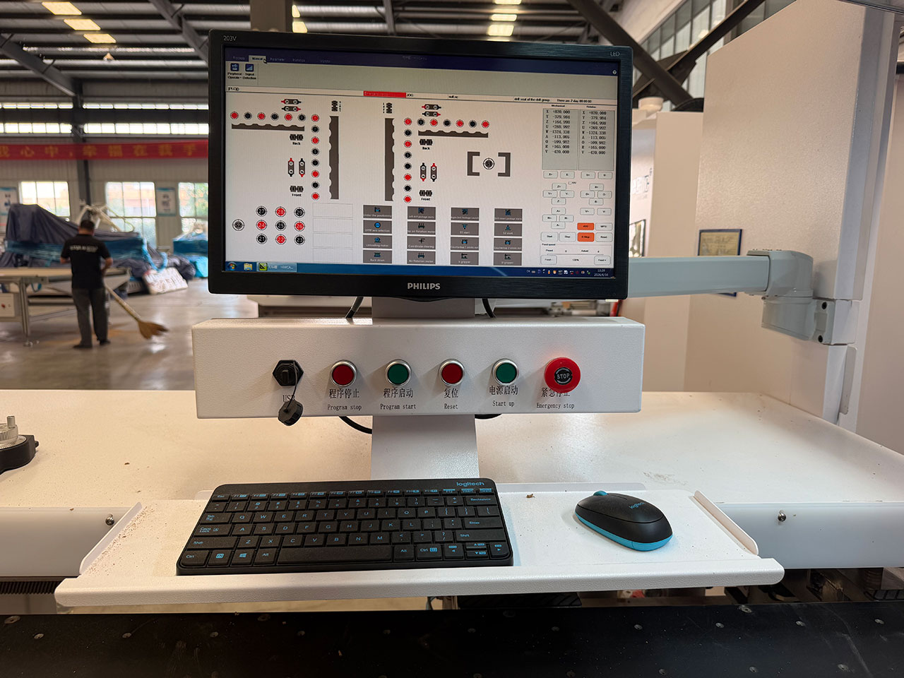 Bộ điều khiển máy khoan CNC Bộ điều khiển máy khoan CNC