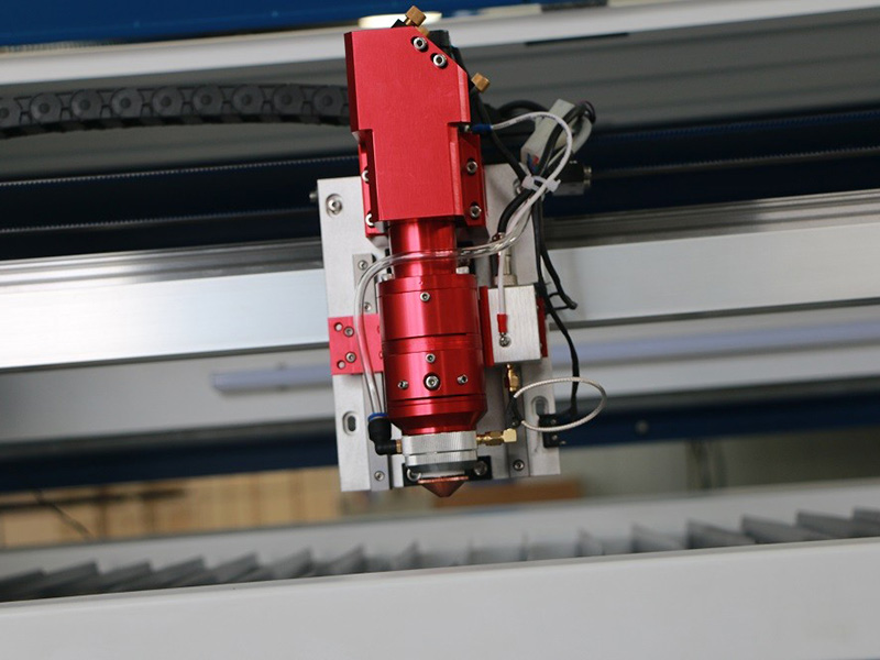 mixed laser cutting head
