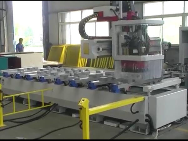 Single Arm Wood CNC Machining Center with Auto Tool Changer