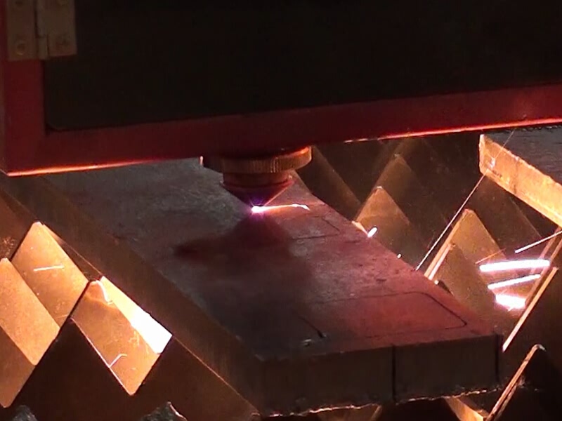 3000W Fiber Laser Cutting Machine with IPG Laser Source