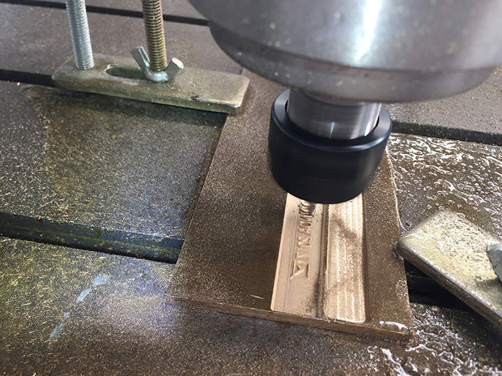 Brass, Copper, Metal Engraving Machine with Moving Table