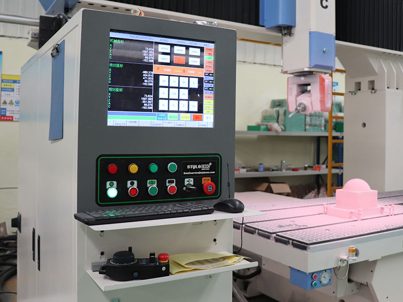 5 axis CNC router with Syntec control system