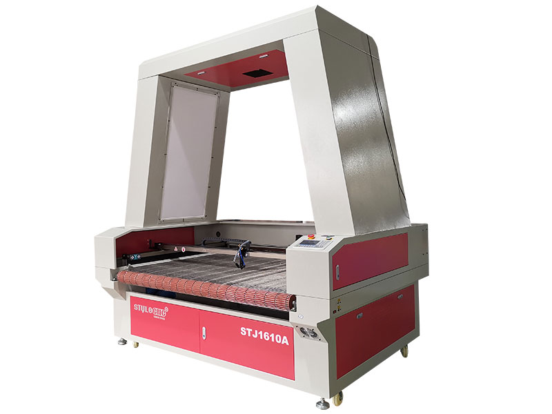 Laser Garment Cutting Machine with CCD Camera and Conveyor System Laser Garment Cutting Machine with CCD Camera and Conveyor System