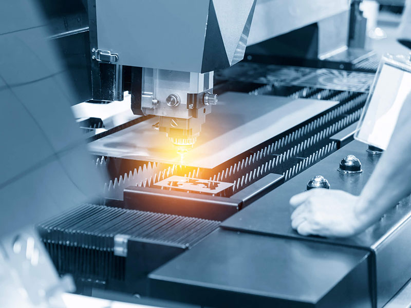 Advantages and Benefits of Fiber Laser Cutting Machine