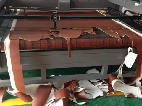 Laser Leather Cutting Machine with Auto Feeding System 
