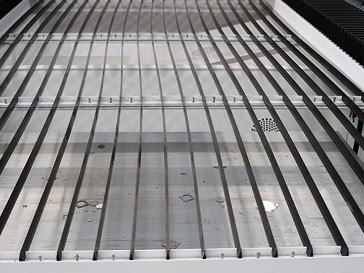 laser cutting machine blade table