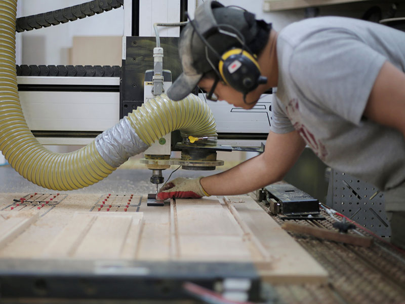 Woodworking cnc router maintenance method in summer