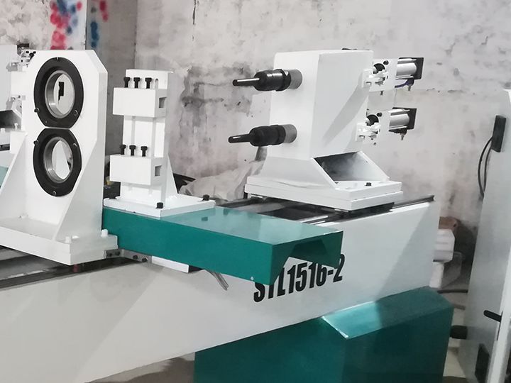 The First Picture of Double Axis Automatic CNC Wood Lathe for Baseball Bats