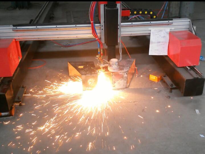 Portable Gantry Plasma & Flame Cutting Machine