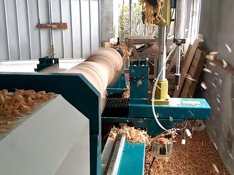 CNC wood lathe