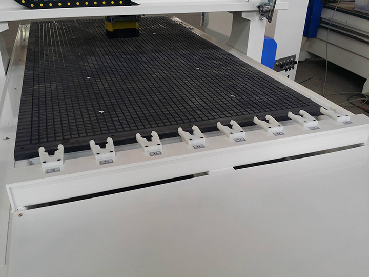 Linear Automatic Tool Changer