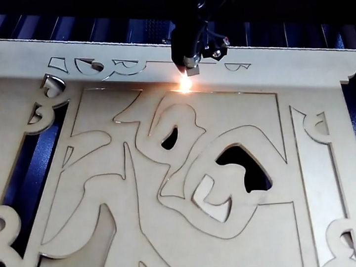 CO2 Laser Cutter Engraver Making Custom Acrylic Crafts