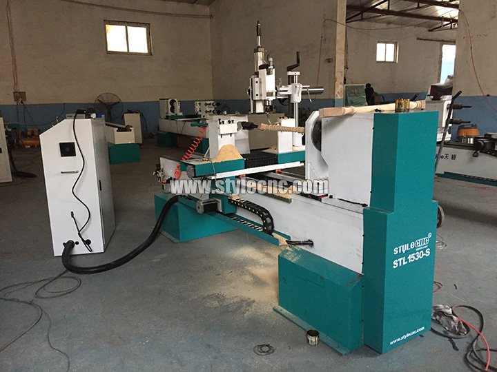 CNC Wood turning lathe STL1530-S
