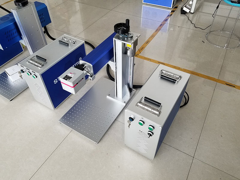 Metal laser engraving machine with fiber laser source