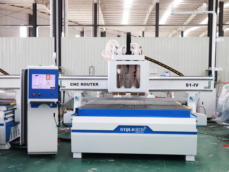 The Second Picture of Economical ATC CNC Router Machine with Four Spindles for Sale