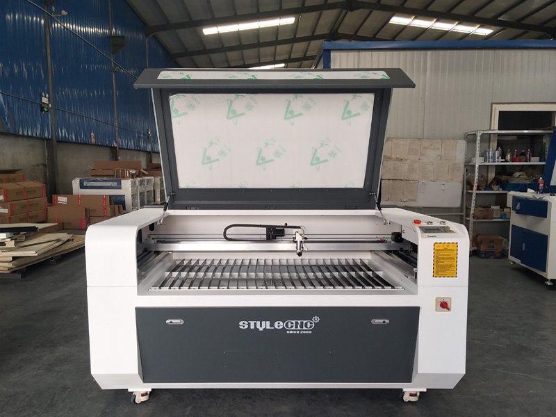 1390 CNC laser engraving and cutting machine