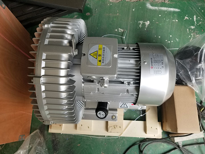 vacuum pump