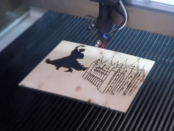 CO2 Laser Wood Cutting Machine DIY Crafts & Woodcuts