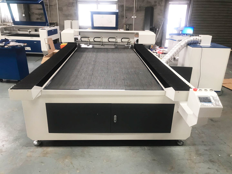 Multi-head CO2 laser cutter in the United States Multi-head CO2 laser cutter in the United States