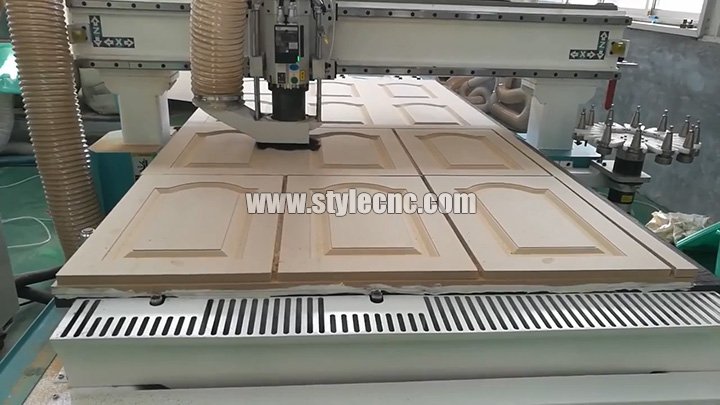 Automatic Tool Changer Cnc Router For Cabinet Door Making With