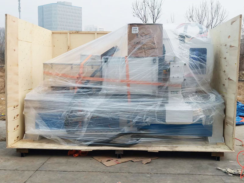 vacuum table of 3 Axis CNC Router with Three Spindles