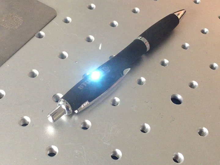 20W Flying Fiber Laser Marking System for Plastic Pen