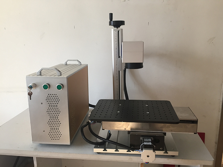 30W Fiber Laser Marking Machine for Keyboard with Moving Table