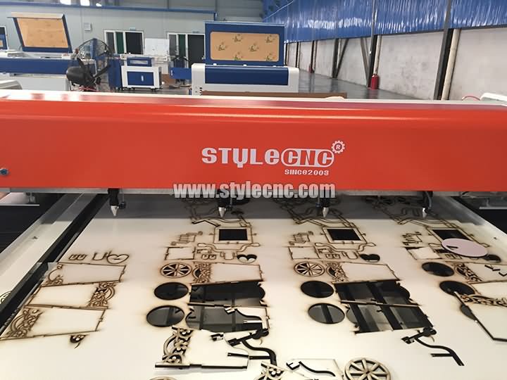 four laser cutting heads