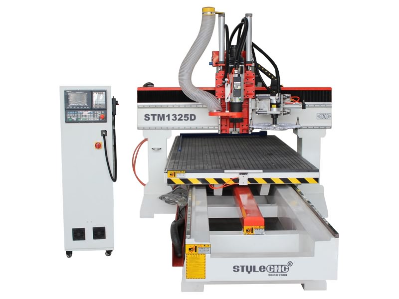 Moving Table CNC Router with Rotary Automatic Tool Changer