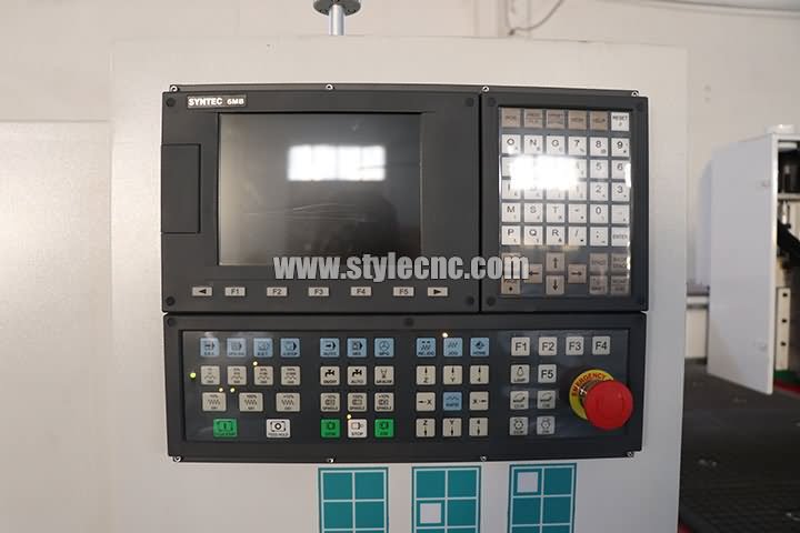 臺灣新代控制系統(tǒng)