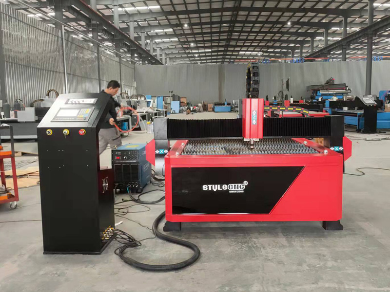 New Design CNC Plasma Cutter with 100A Power Supply New Design CNC Plasma Cutter with 100A Power Supply