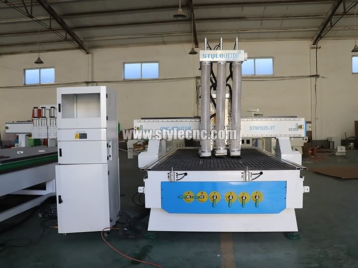 Three-Spindle CNC Wood Milling & Cutting Machine Three-Spindle CNC Wood Milling & Cutting Machine