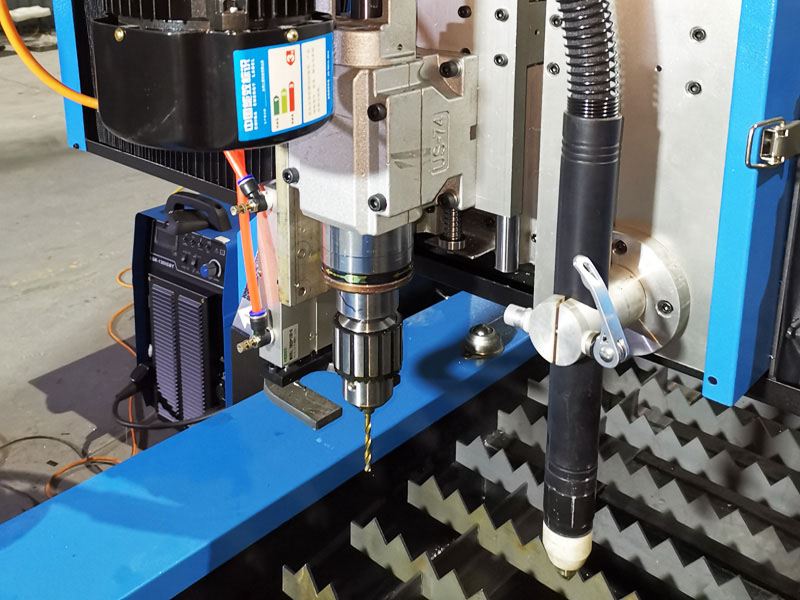 CNC drilling head for metal hole drilling