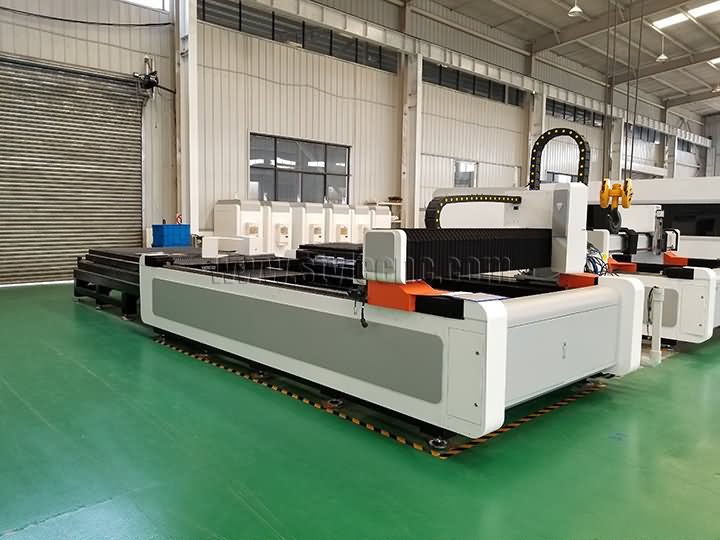 1000 watts fiber laser cutter