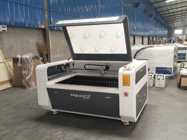STJ1390 CNC Laser Cutter with Air Filter in Denmark