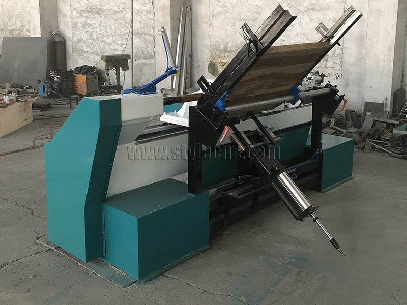 Full Automatic Feeding CNC Wood Turning Lathe Machine