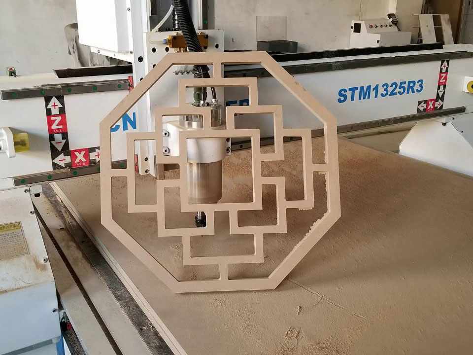 MDF Cutting CNC Router STM1325-R3 with 4x8 Table Size