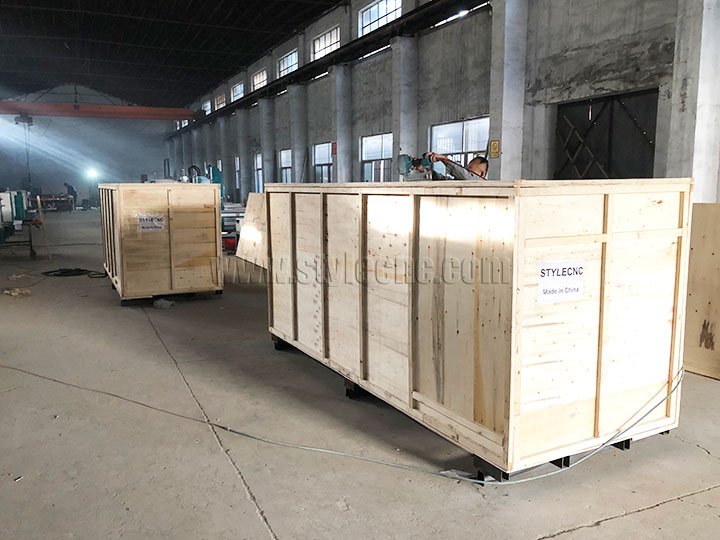 CNC Wood Lathe Machine Package