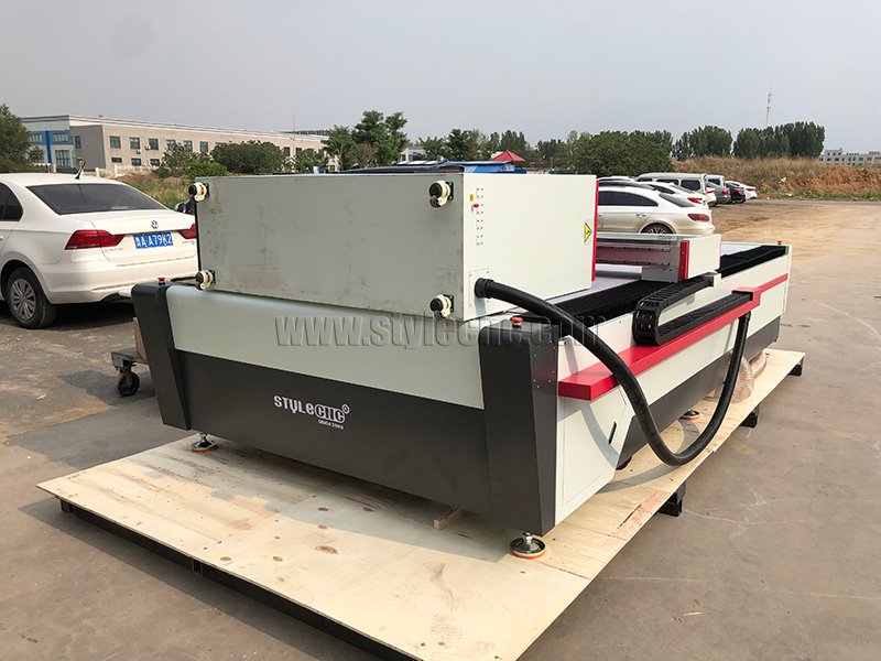 CNC Cardboard Box Cutting Machine with Oscillating Tangential Knife