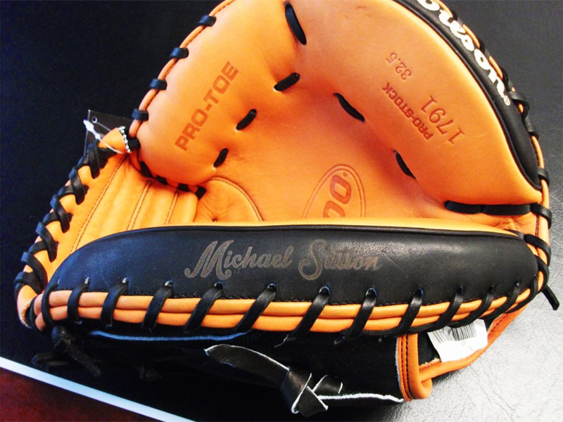 Laser Engraved Personalized Leather Baseball Gloves