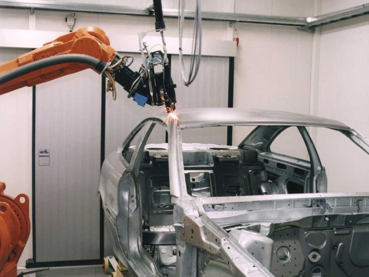 3D Industrial Fiber Laser Welding Robot for Car Body Welding