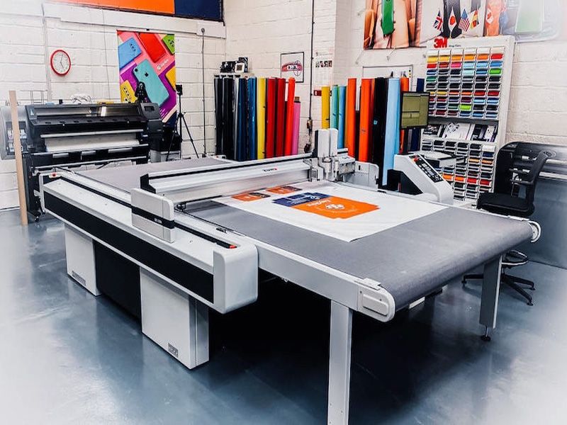 Digital Flatbed Cutter for Printing, Advertising, Marketing
