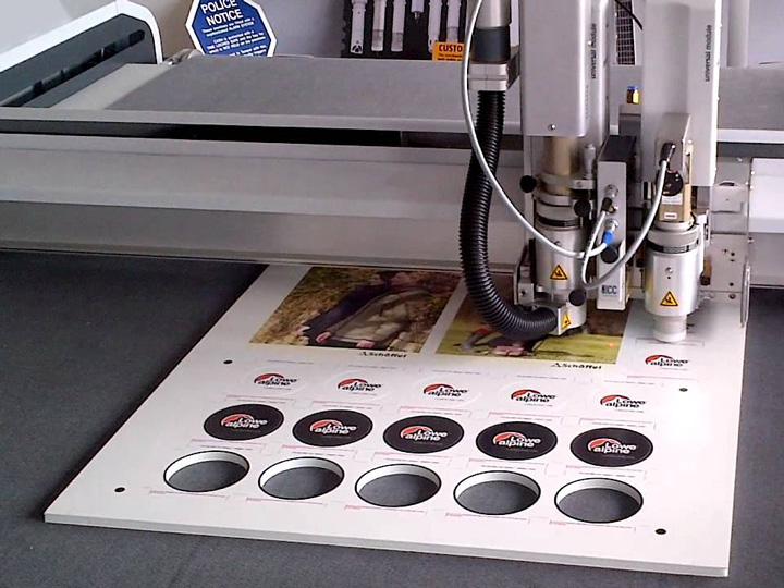 Digital Cutting Logos
