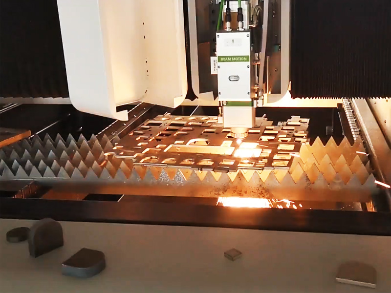3000W Fiber Laser Cutting Table Cut 6mm Stainless Steel Sheet with Heavy Duty Bed Frame