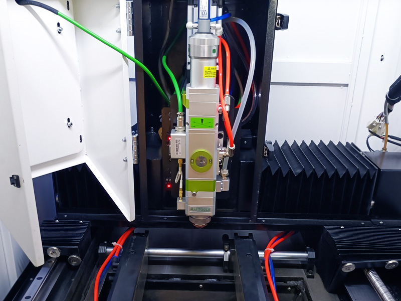 Swiss Raytools brand laser cutting head
